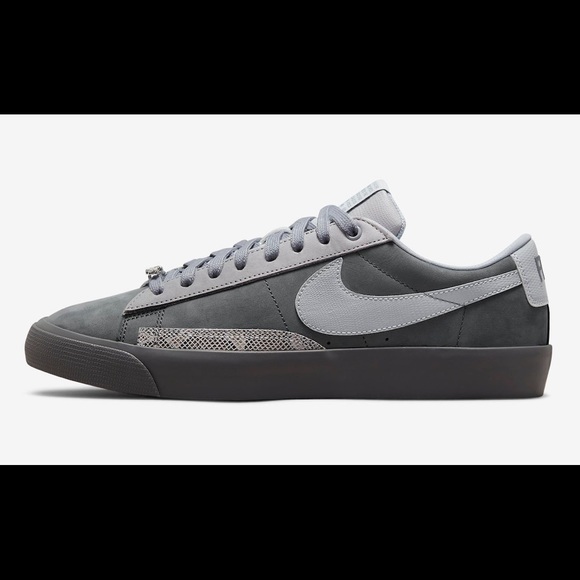 Nike SB Zoom Blazer Low GT QS Fort Percent Against Rights DN3754 001 - Picture 3 of 10